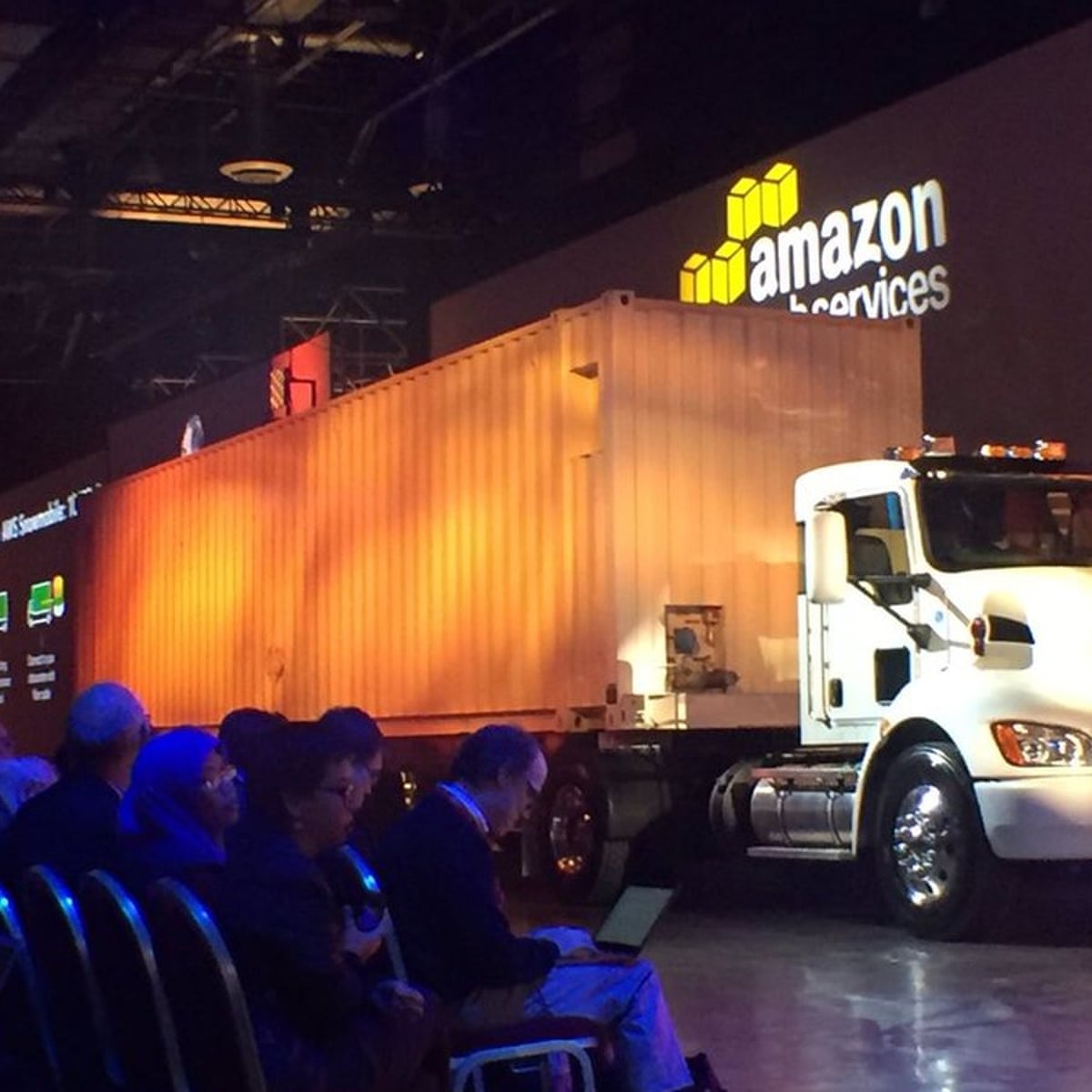 The Two Pizza Rule And The Secret Of Amazon S Success Amazon The Guardian The Two Pizza Rule And The Secret Of Amazon S Success Amazon The Guardian