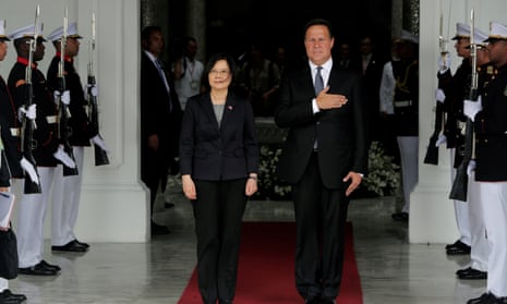 Taiwan’s president Tsai Ing-wen with Panama’s Juan Carlos Varela before a meeting in Panama City in June 2016