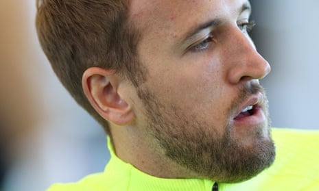 Manchester Metropolis v Fulham, Premier League, FA Cup and extra: soccer clockwatch – dwell | Soccer 4 Harry Kane is one of 11 Premier League players who are one yellow card away from earning themselves an extra few days off before the World Cup.