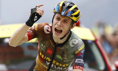 Jonas Vingegaard celebrates the stage win and the lead in the overall classification.