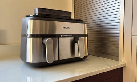 Air Fryer Testing pictures for The Filter Philips overall