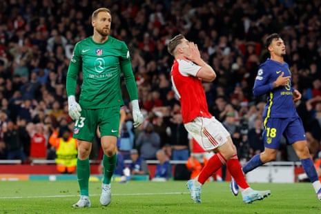 Arsenal's Viktor Gyokeres reacts after his shot goes over the bar.