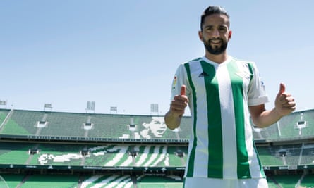 Ryad Boudebouz during his Real Betis unveiling in August.