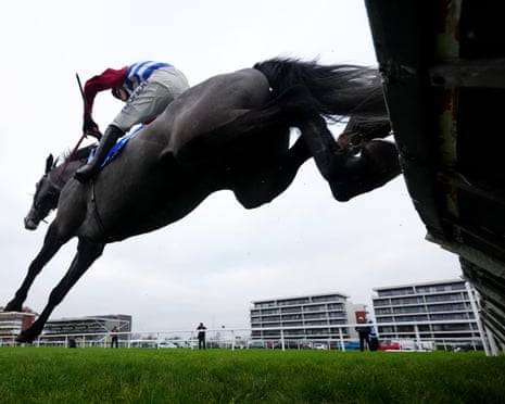 न्यूबरी में प्रभावशाली जीत की राह पर यह कोई नाटक नहीं है।