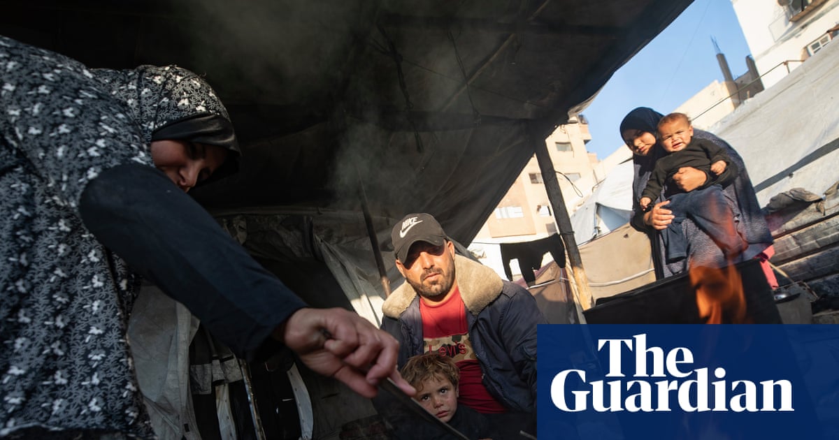 Palestinians in Gaza fear famine again as Rafah border closed amid Iran war – video