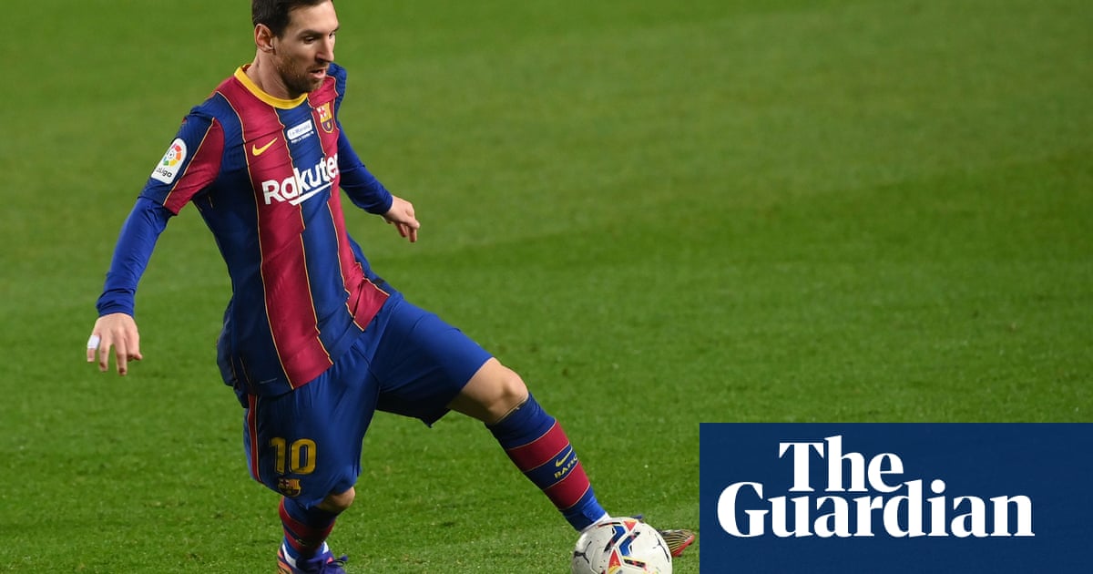 Lionel Messi says ill feeling from failed Barcelona exit carried into this season
