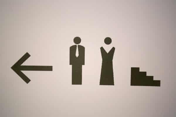 The sign for the toilets.