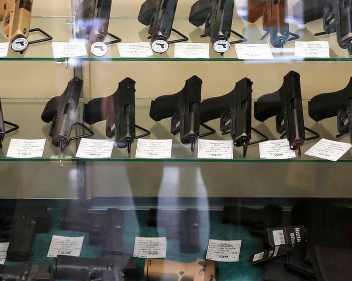 US supreme court strikes down Hawaii’s gun restrictions in major second amendment ruling