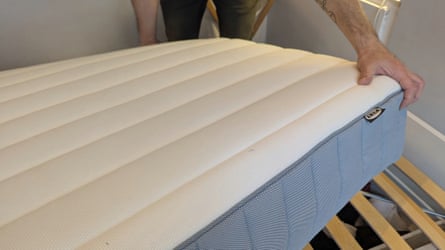 Testing the Ikea Valevag mattress