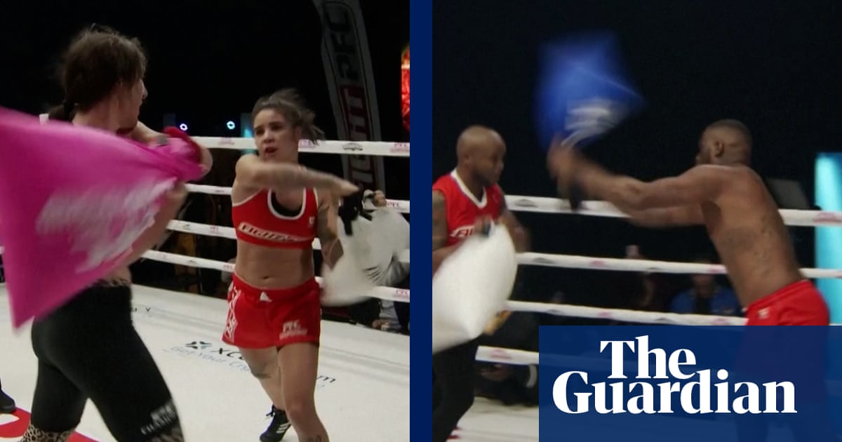 Pillow fighting: yes, it’s professional combat sport – video