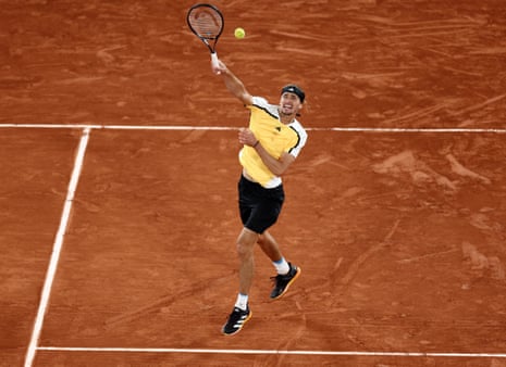 French Open 2024: Zverev v Griekspoor; Sabalenka and Rybakina win – live Alexander Zverev stretches to smash a forehand to Tallon Griekspoor.