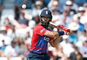 Moeen Alismacks one for 4.