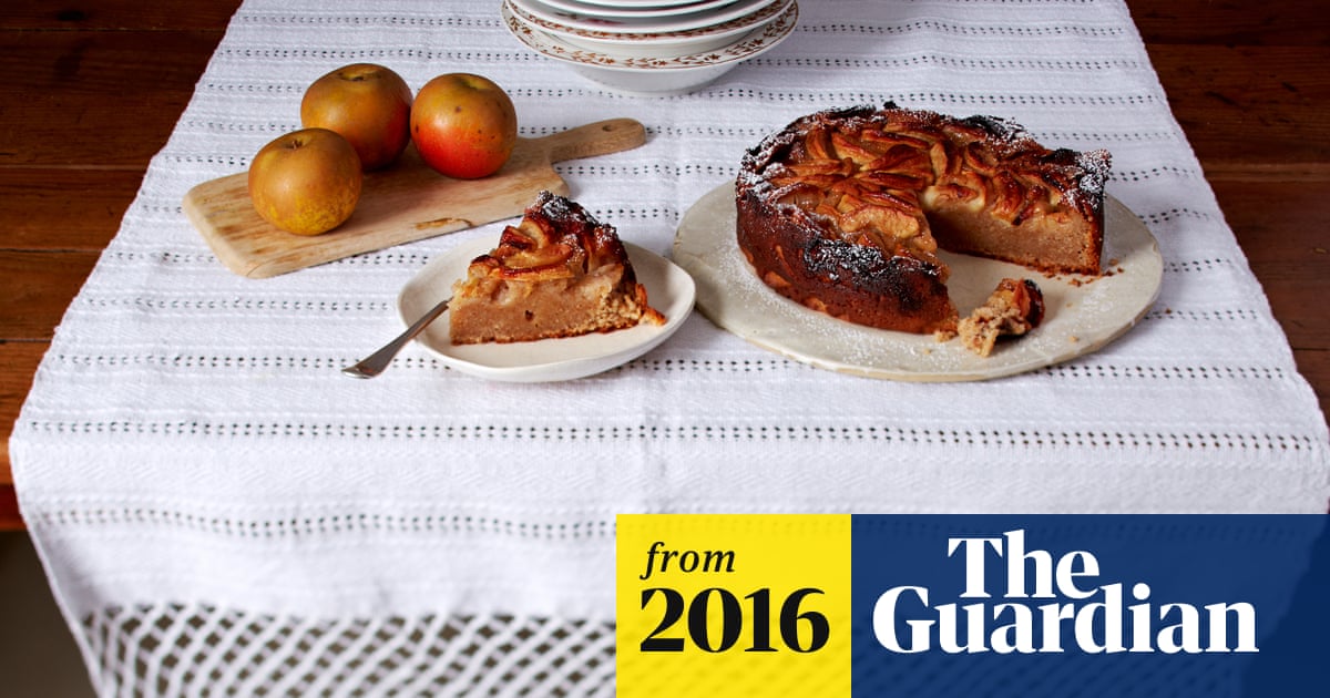 A wholemeal apple cake recipe that's wintry to the core