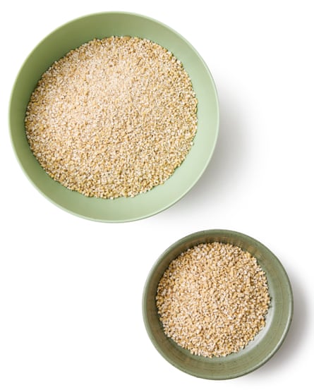Felicity Cloake’s oatcakes 01a two bowls containing porridge oats and oatmeal
