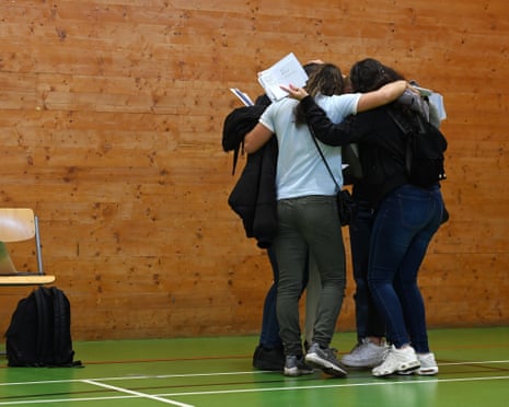 As thousands more teenagers scramble for university places, I have to ask – why? | Simon Jenkins