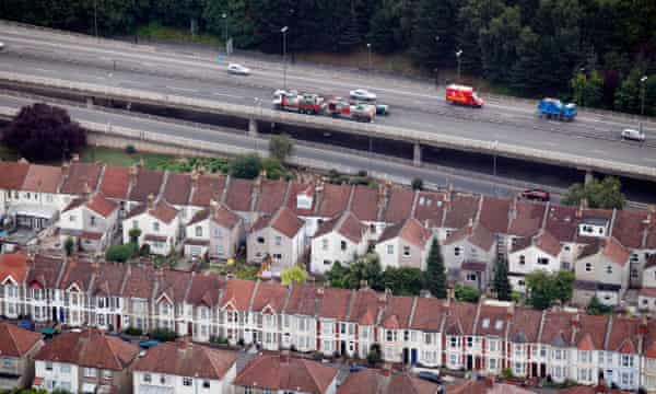 ‘There’s consistent evidence that road traffic noise leads to heart attacks’: housing in Bristol next to a busy motorway.