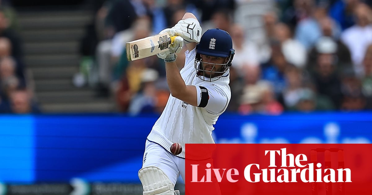 England v New Zealand: first men’s cricket Test, day one – live