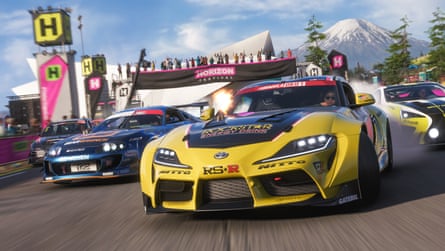 Forza Horizon 6 screenshot. Cars on a racetrack