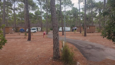 An empty campsite at Lacanau Océan