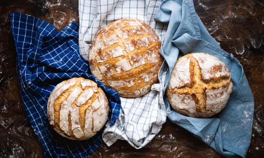 tres hogazas de pan