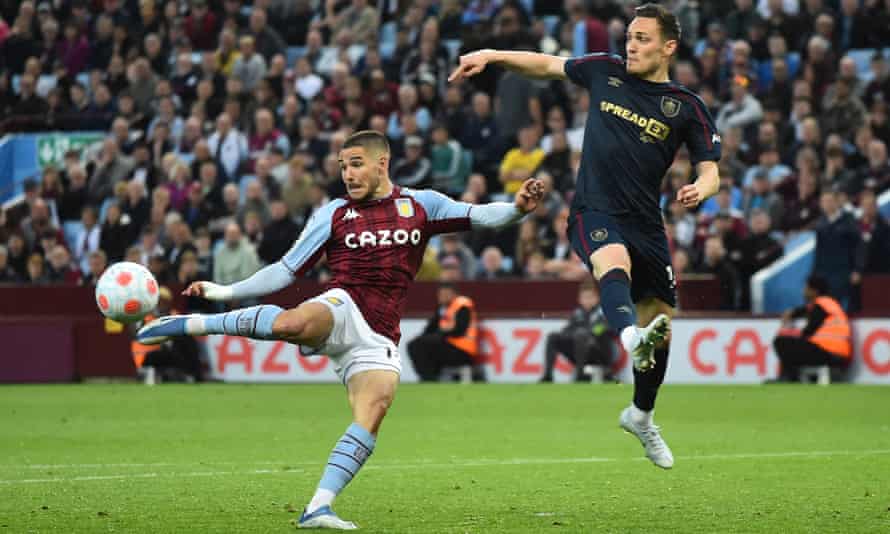 Emi Buendía volleys home Aston Villa’s equaliser.