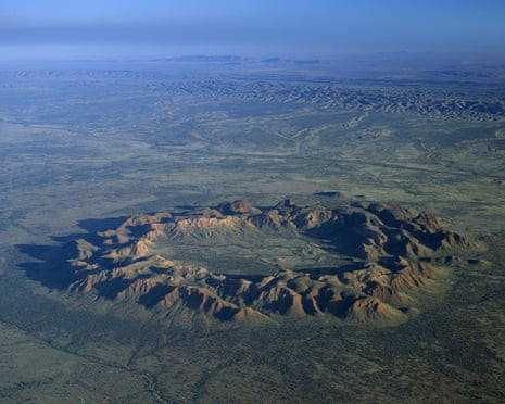 An aerial view of Tnorala (Gosse Bluff)