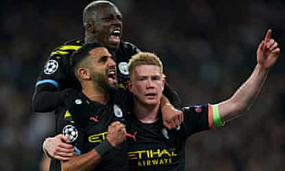 De Bruyne seals famous win to put City in pole position