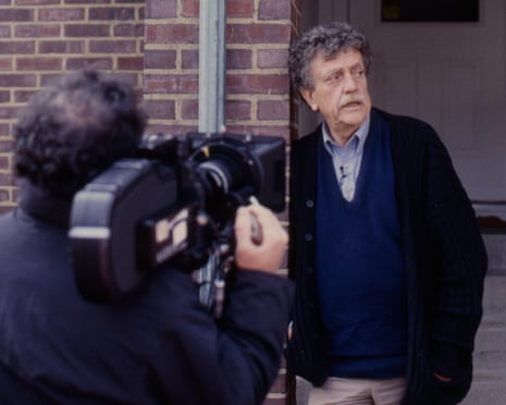 Robert B Weide filming Kurt Vonnegut for Unstuck in Time.