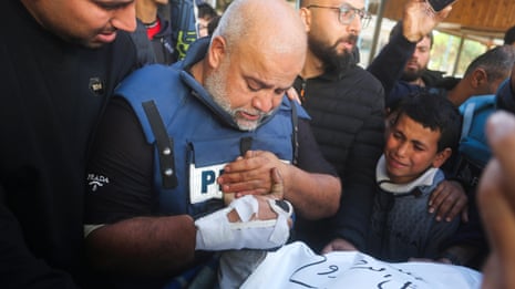 Twee journalisten kwamen om bij een Israëlische luchtaanval in het zuiden van Gaza - videoverslag