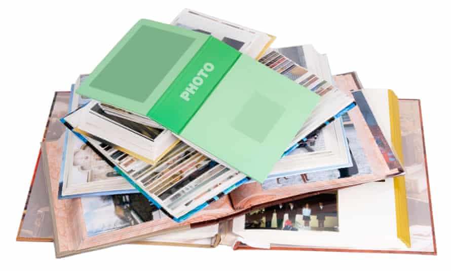 What’s the best way to organise and store my digital photos