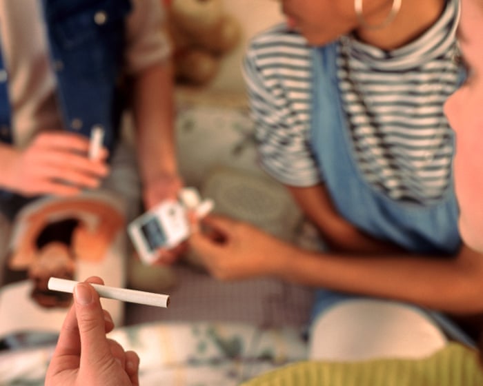 RFK Jr’s advisory panel overhaul stalled update on helping kids quit tobacco