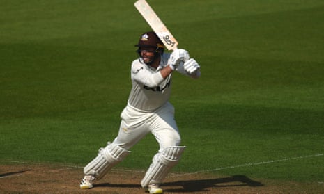 Ben Foakes drives in the sunshine.