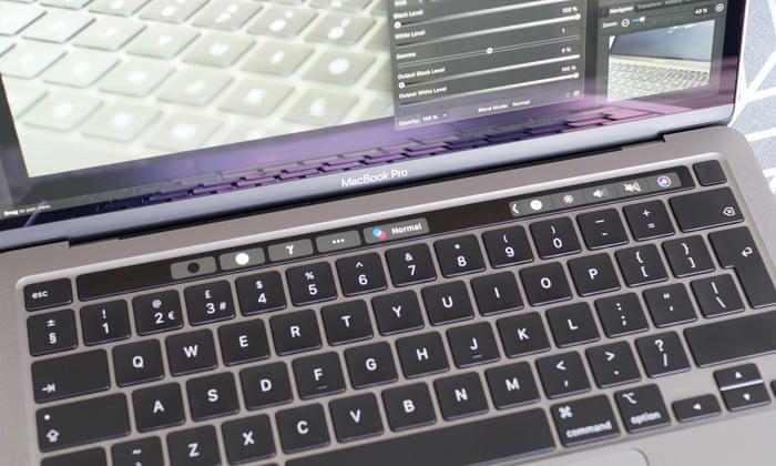 Apple Announces 4th Generation Macbook Pro Family Thinner Lighter With Thunderbolt 3 Touch Bar