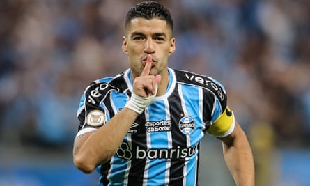 Luis Suárez scored 26 goals and added 17 assists in his final season in Brazil.