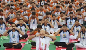 Lucknow, India Enthusiasts and prime minister Narendra Modi (centre)