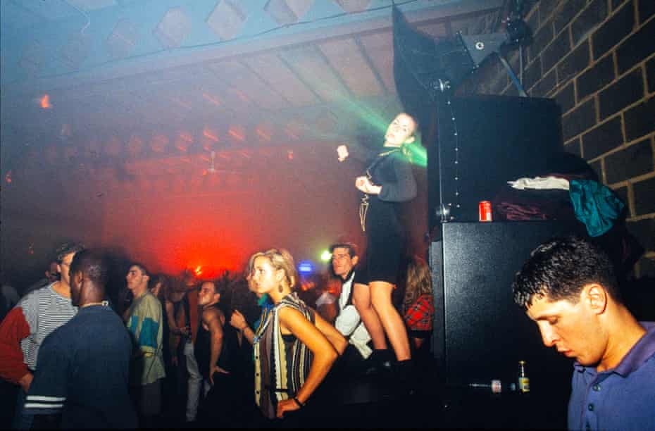 Speaker stacks and adust ice
