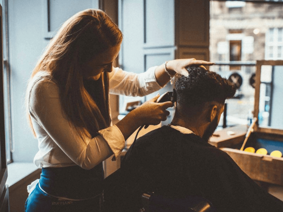 Get the Perfect Men's Haircut at Our Premium Barber Shop