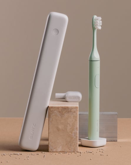 A product photo of Suri 2.0 Electric Toothbrush.