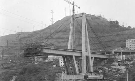 The Morandi bridge under construction in 1965.