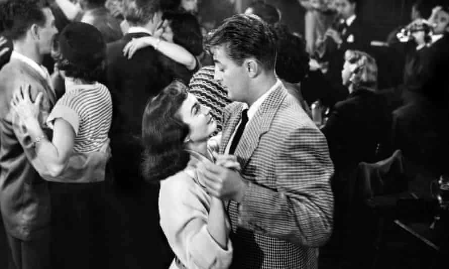 Jean Simmons and Robert Mitchum in Angel Face.