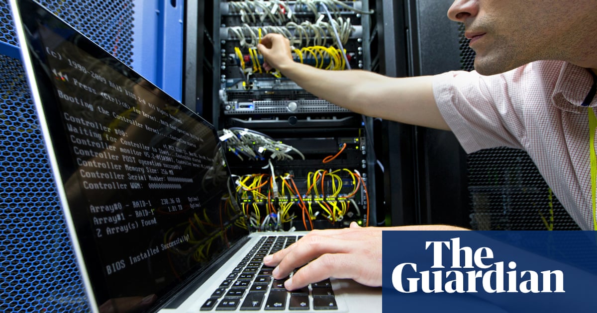 Do Decentralised Web Programs Use As Much Energy As Cloud Based