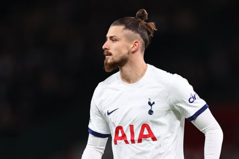 Radu Dragusin’s £25m move from Genoa to Tottenham Hotspur remains the most significant deal of a quiet Januarty transfer window thus far.