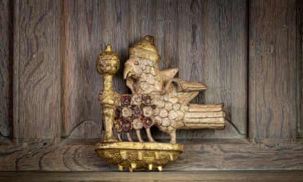 Anne boleyn wooden bird