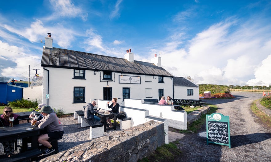 A great Pembrokeshire coastal walk to a great pub: the Old Point House Inn 3 The Old Point House