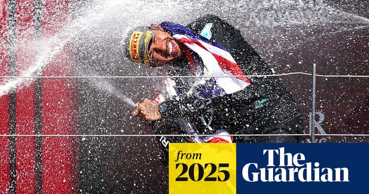 Drinking champagne could reduce risk of sudden cardiac arrest, study suggests