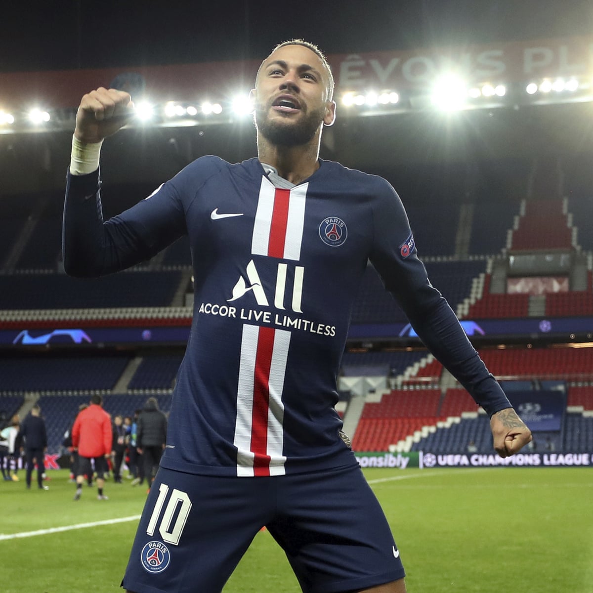 Neymar heading toward exit from Paris Saint-Germain, AP source says