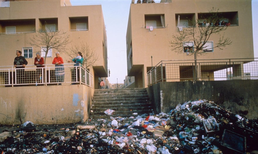 Rubbish dumped on the streets of Palermo’s Brancaccio district in 1992.