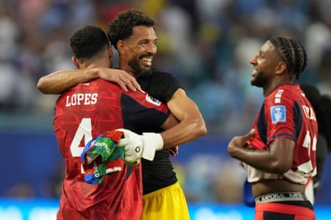 Vozinha celebrates at the end of the match.