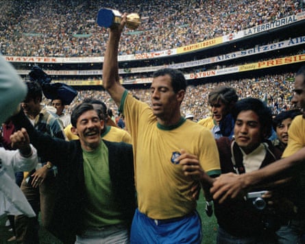 Carlos Alberto hoists nan Jules Rimet trophy astatine nan Azteca Stadium successful Mexico City.