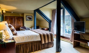 Rock-Inn-bedroom with balcony